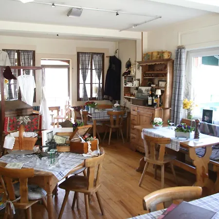 酒店 阿尔萨斯村酒店
