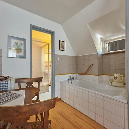 Alsace Village Hotel 2*